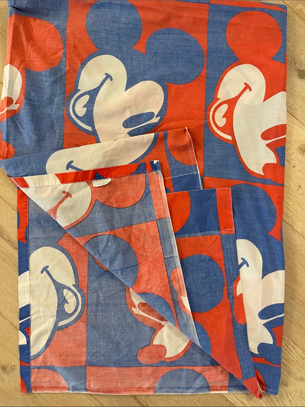 VINTAGE Wamsutta Disney Mickey sheet size 63x104 VTG twin size flat sheet